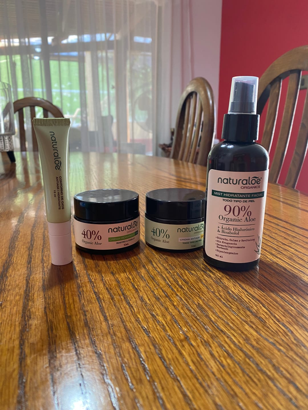 Customer photo review of Set Antiage: Contorno de Ojos 15ml + Crema Día SPF 30, 50ml