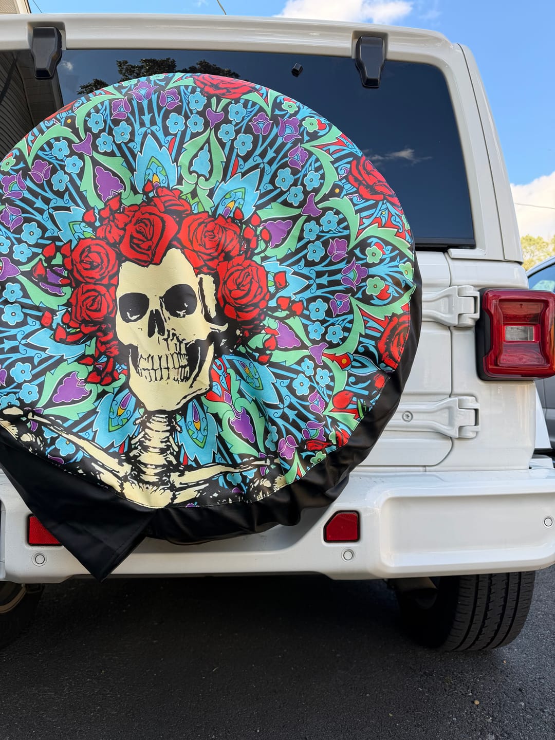 Customer photo review of Grateful Dead Spare Tire Cover Ver.04 LT13
