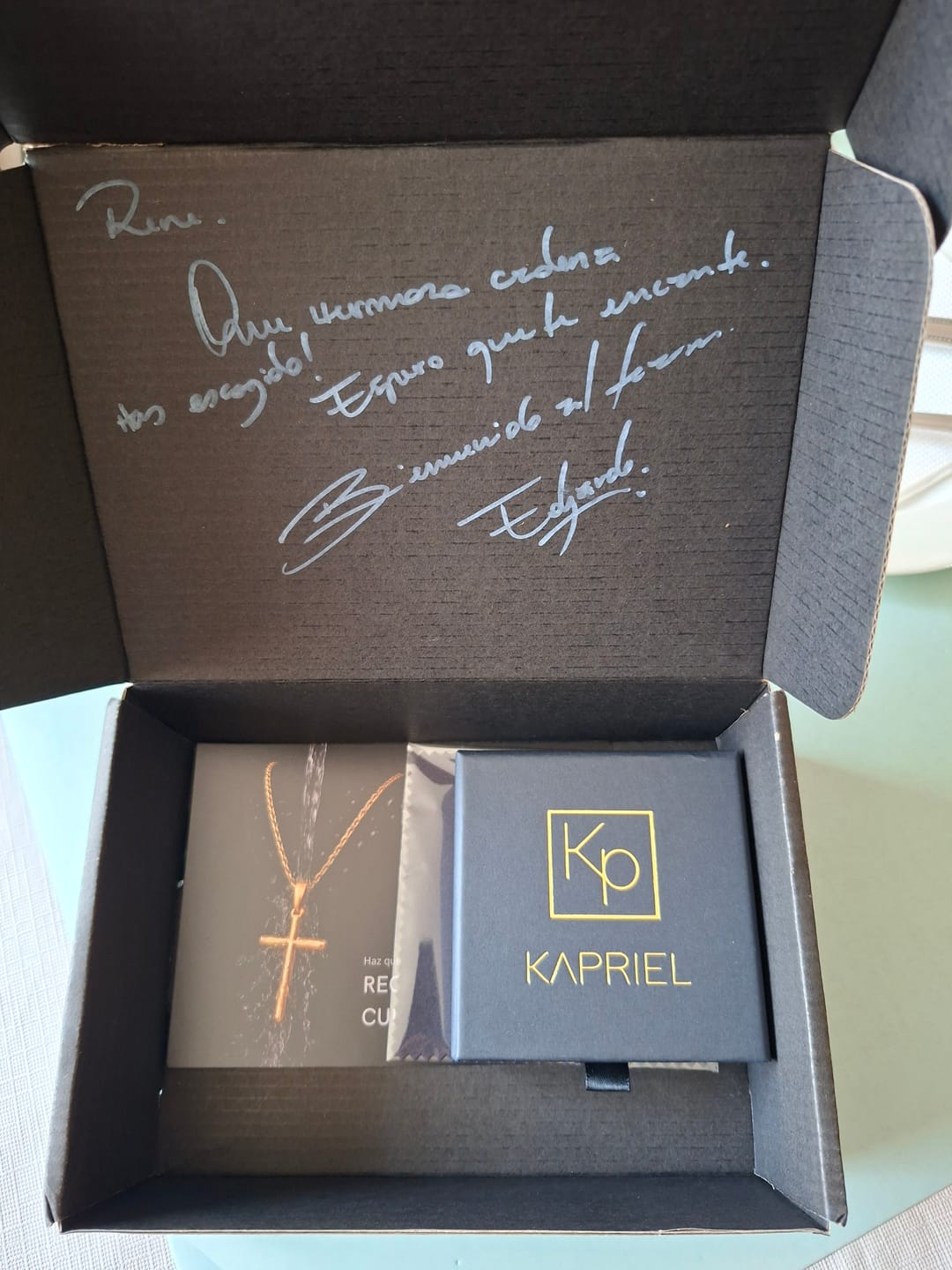 Customer photo review of Collar Nightfall Minimalist
