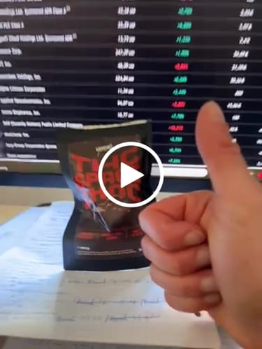 Customer video review of THC Schokolade - SpaceChoc 200mg
