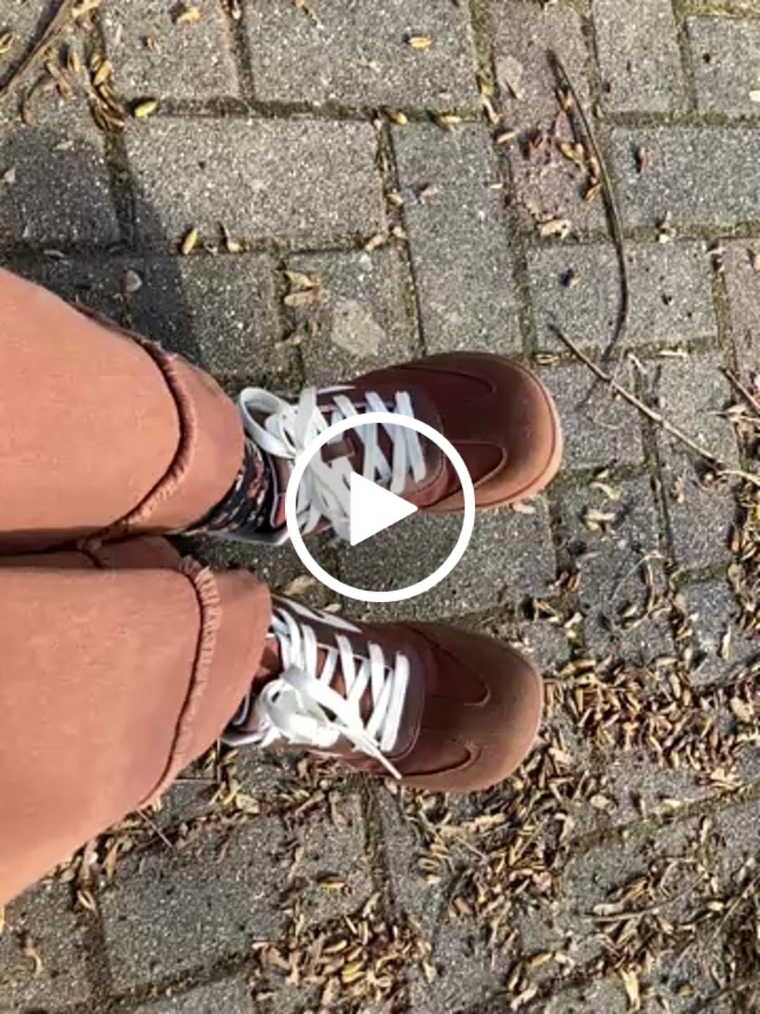 Customer video review of Orchid - Barfußschuhe