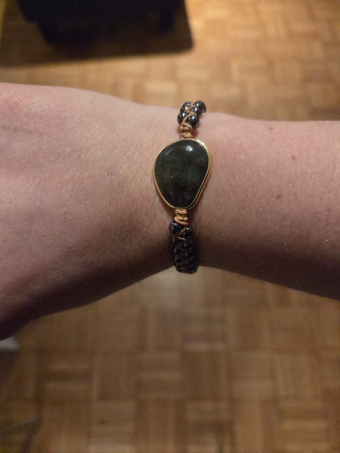 Customer photo review of Bracelet en Labradorite