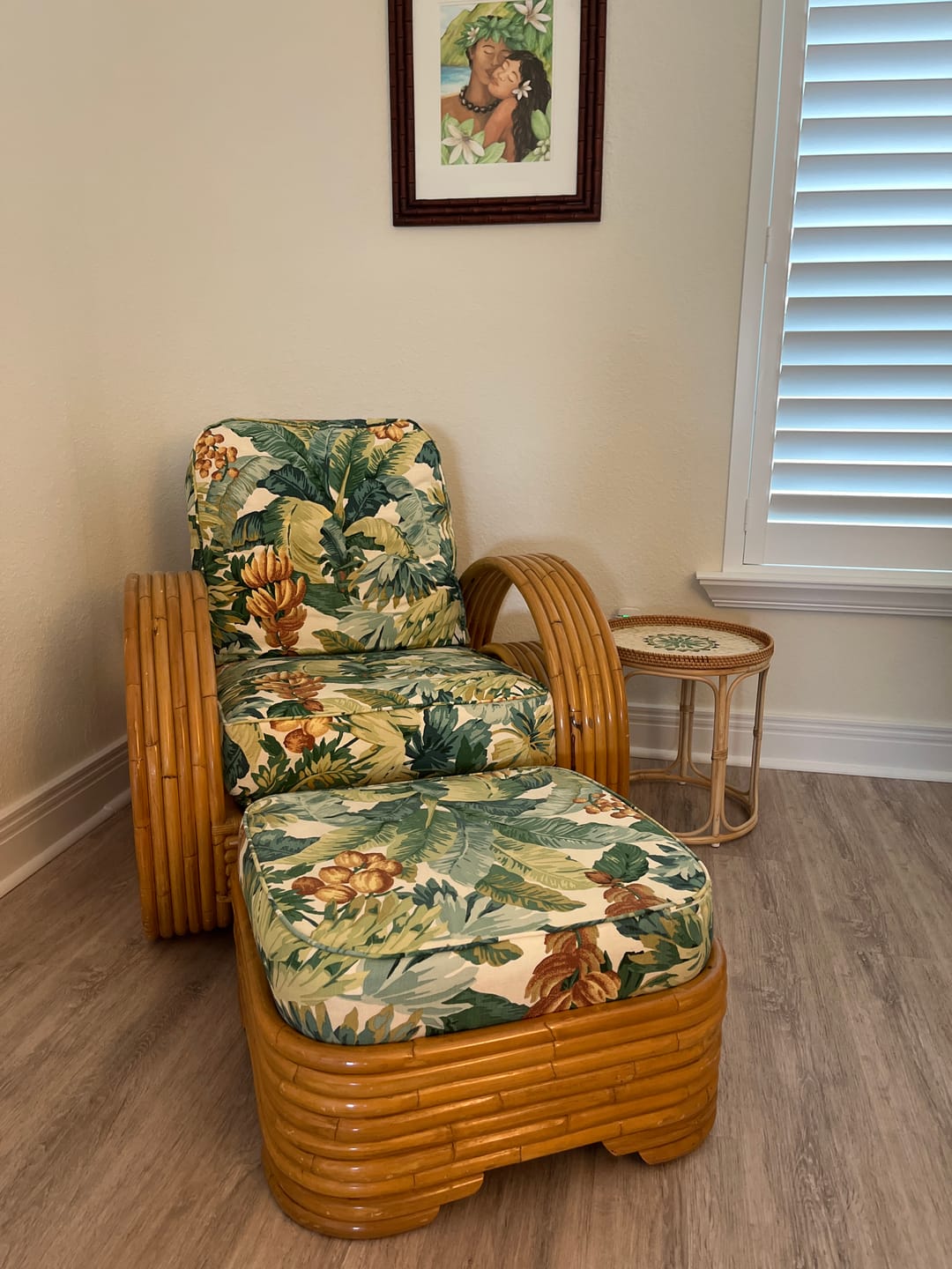 Customer photo review of Oasis Rattan Table