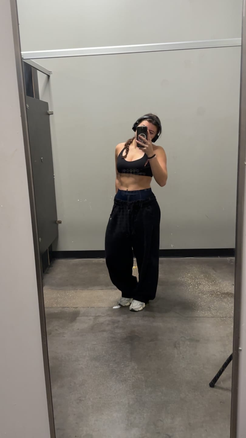 Customer photo review of W2255 - Studio Edit Barrel Jogger