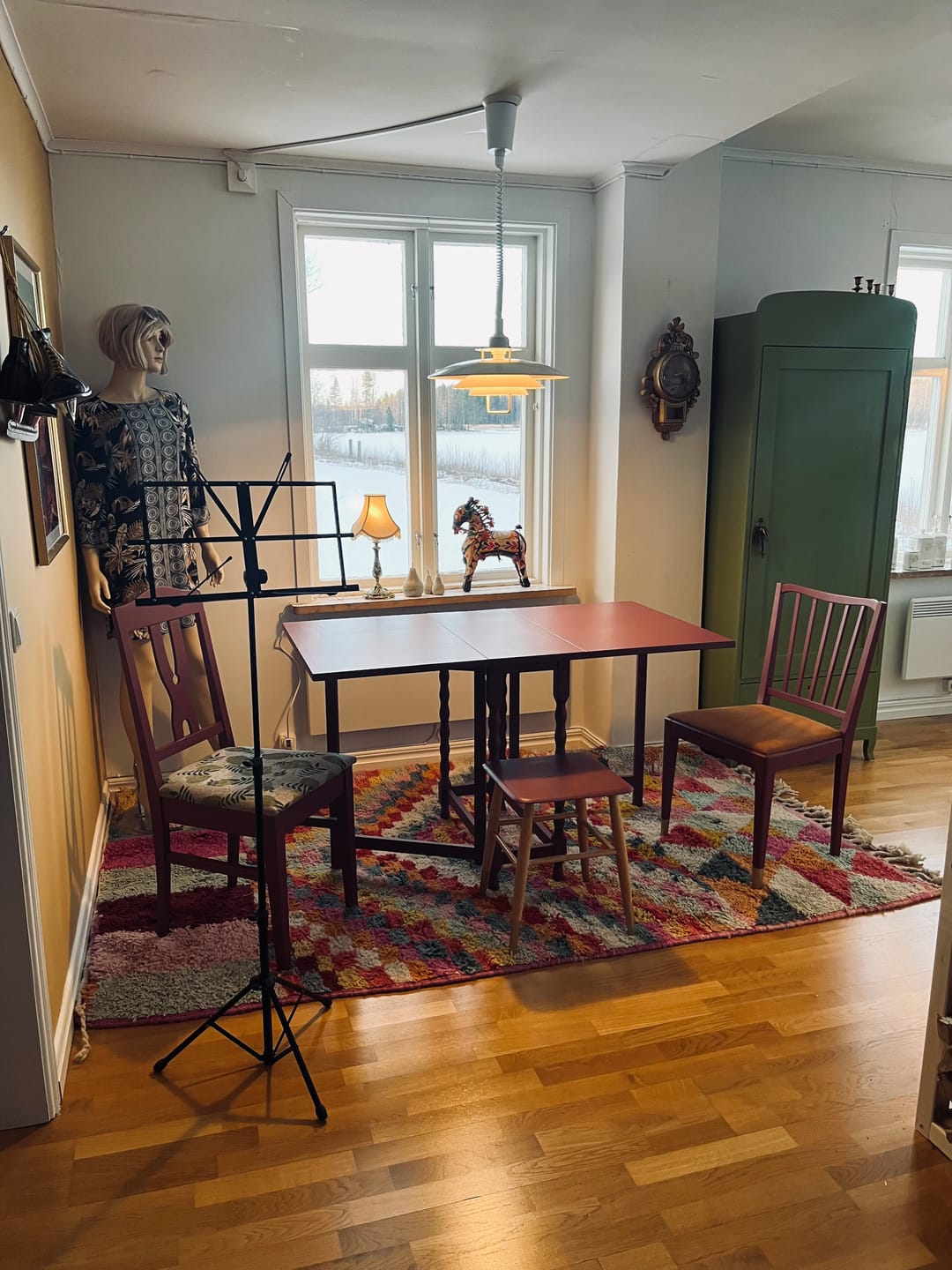 Customer photo review of Vintage Moroccan Wool Rug 191 ( 7.9 × 5.1 ft)