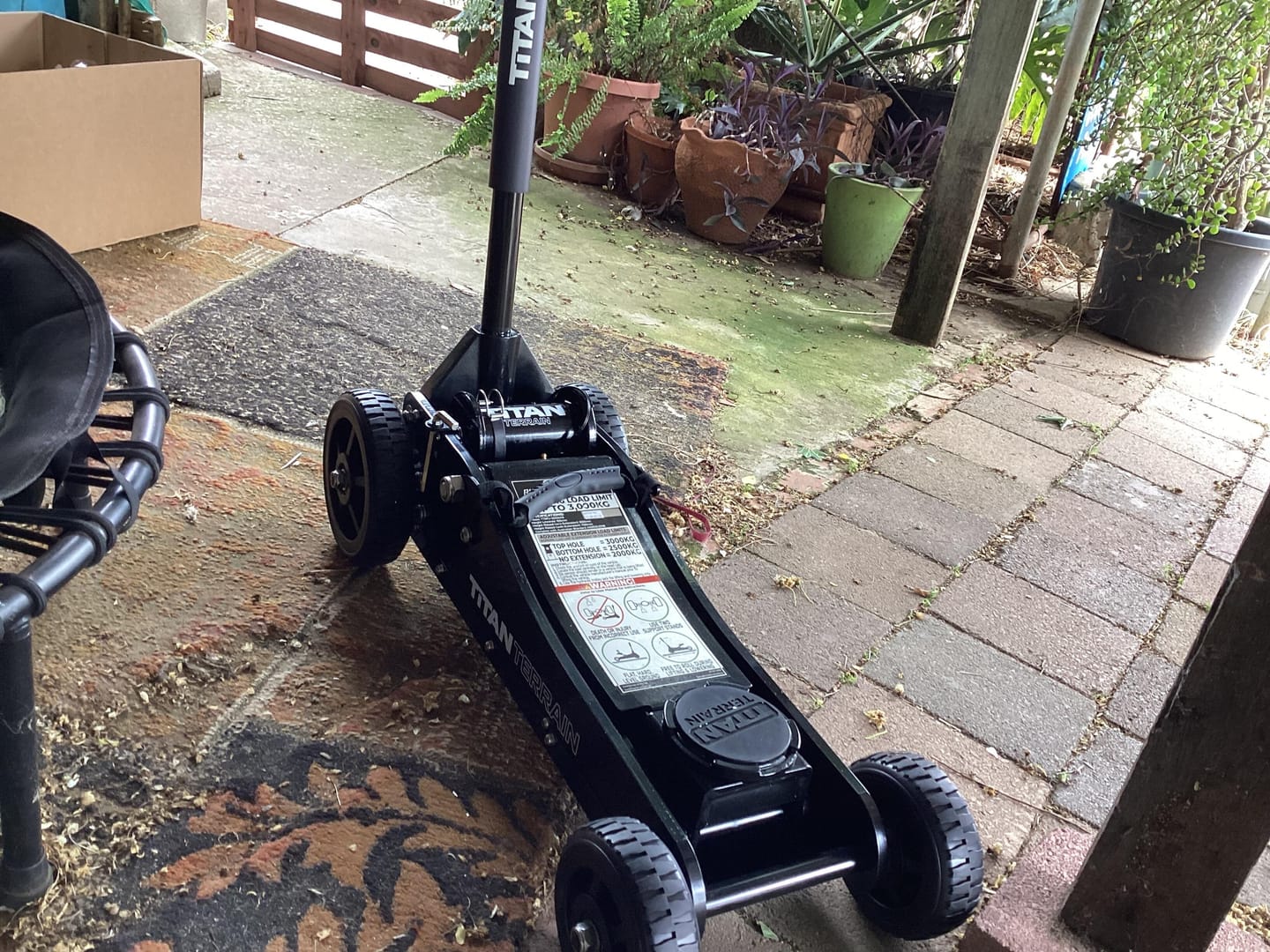 Customer photo review of 3 TONNE RUGGED FLOOR JACK - HI LIFT HYDRAULIC TROLLEY JACK - BLACK