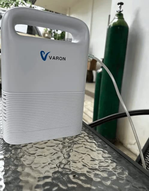 Customer photo review of VARON 5L Pulse Flow Portable Oxygen Concentrator VP-2