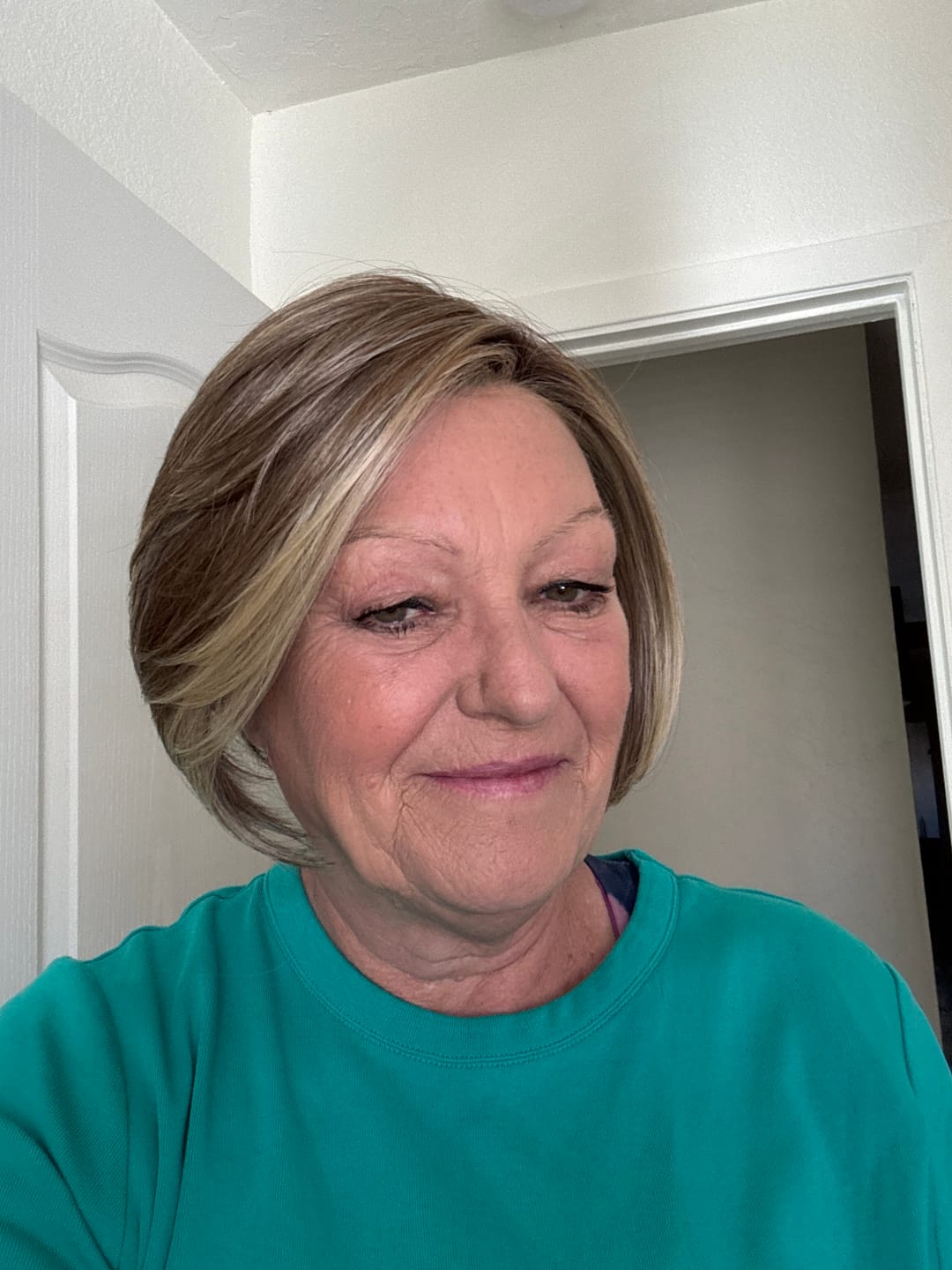 Customer photo review of THE BOBBIEJO - Frosted Almond