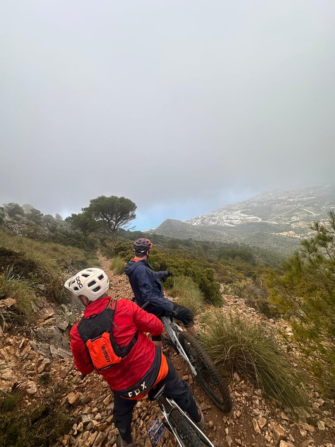 Customer photo review of Moto Hydro 3L Hydration Pack Outlet