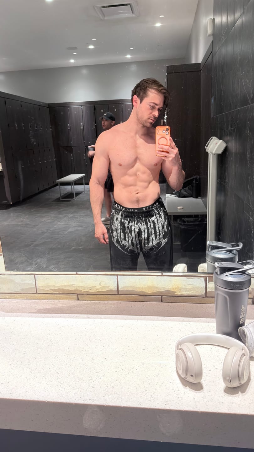 Customer photo review of 2079 - Dark Wave Joggers