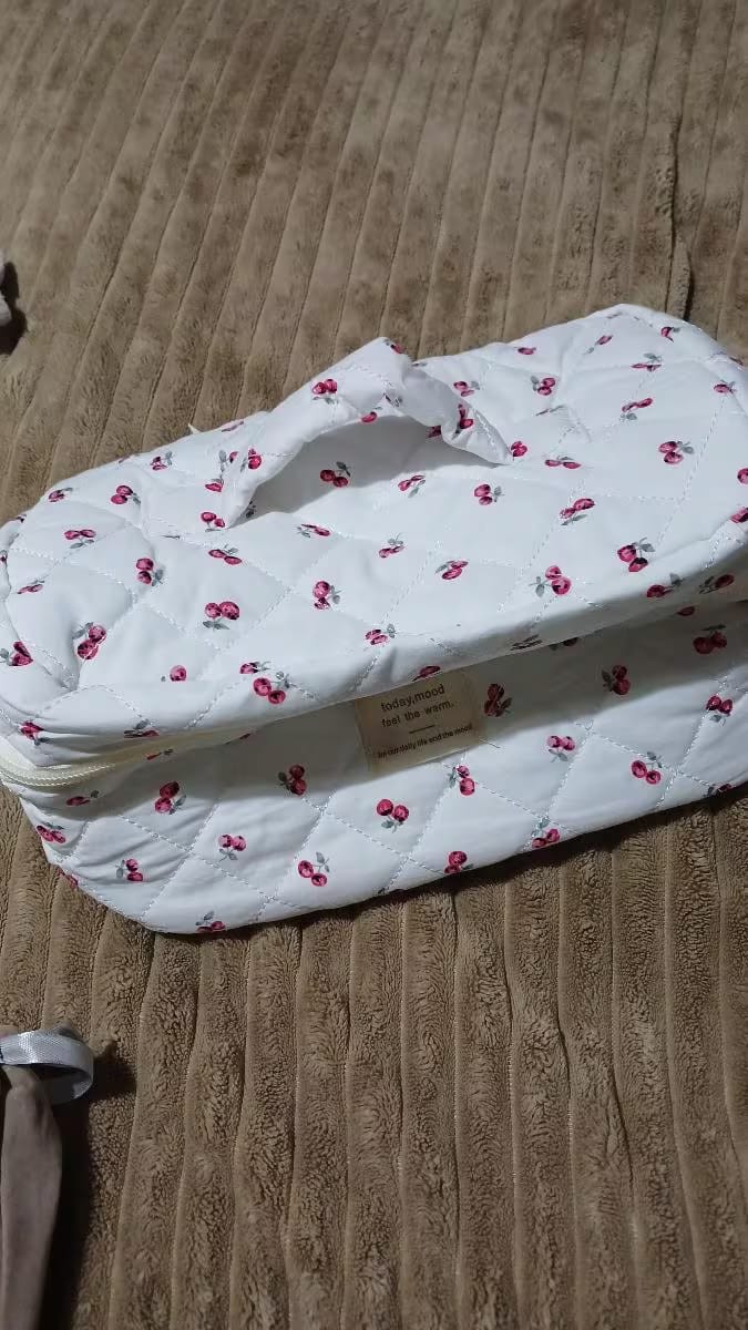 Customer photo review of 3 PCS Cherry Makeup Bags