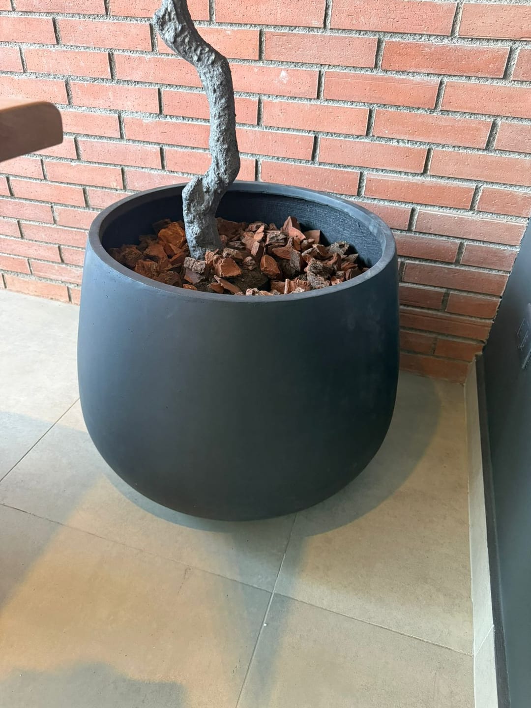 Customer photo review of Macetero Aysen 50 Negro