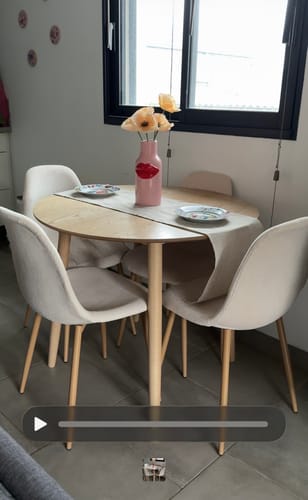 Customer photo review of COPENHAGEN - Lot de 4 chaises en métal et velours côtelé beige