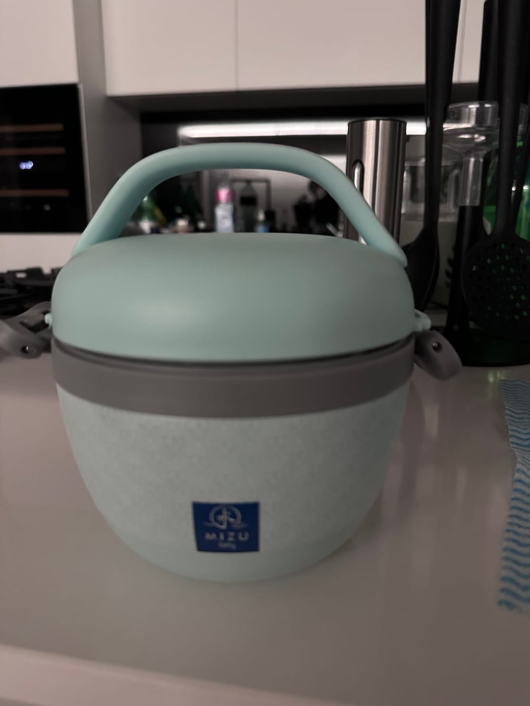 Customer photo review of Yume Food Easy - Thermos pappa Verde Acqua - 680ml.