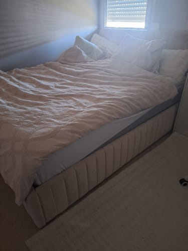 Customer photo review of Lit design avec coffre de rangement - MAELLE