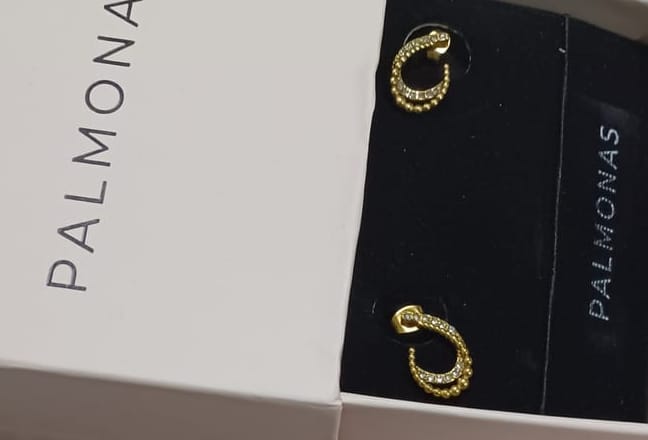 Customer photo review of Almond Stones Half Hoop Earrings