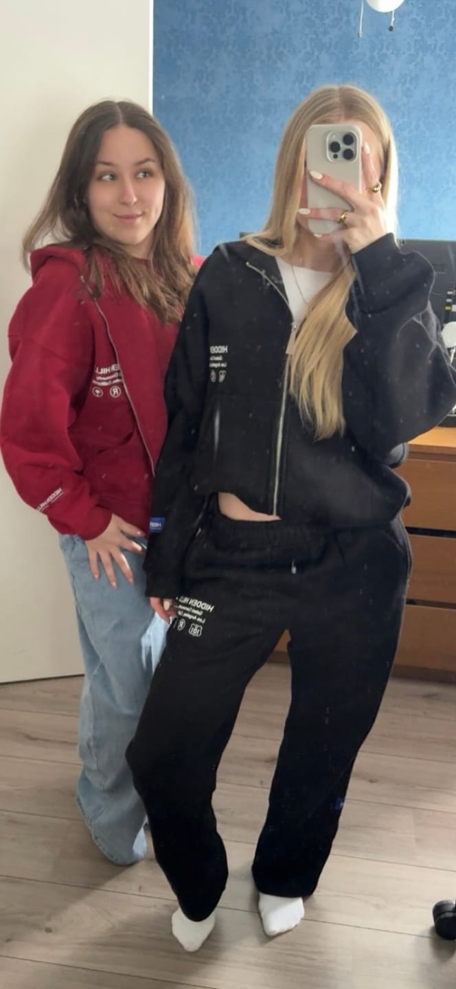 Kundenfoto-Bewertung von LABEL ZIP HOODIE BLACK