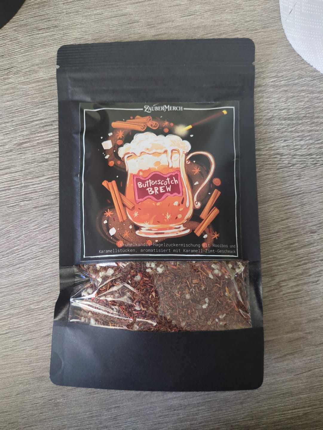 Customer photo review of Butterscotch Brew – Cinnamon Edition | Limitierter Winter Tee