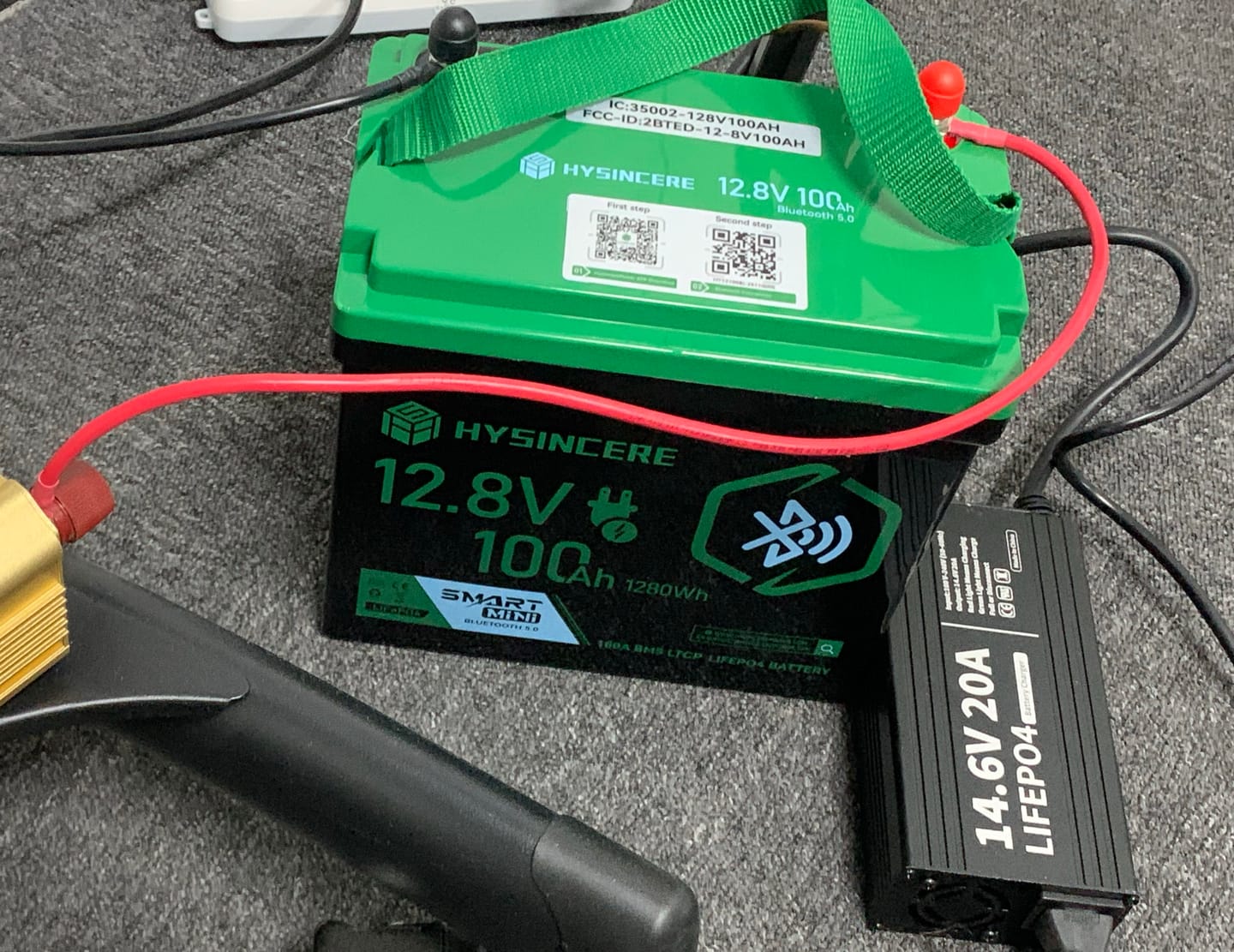 Customer photo review of Hysincere Power 12V 100Ah Mini Bluetooth LiFePO4 Battery