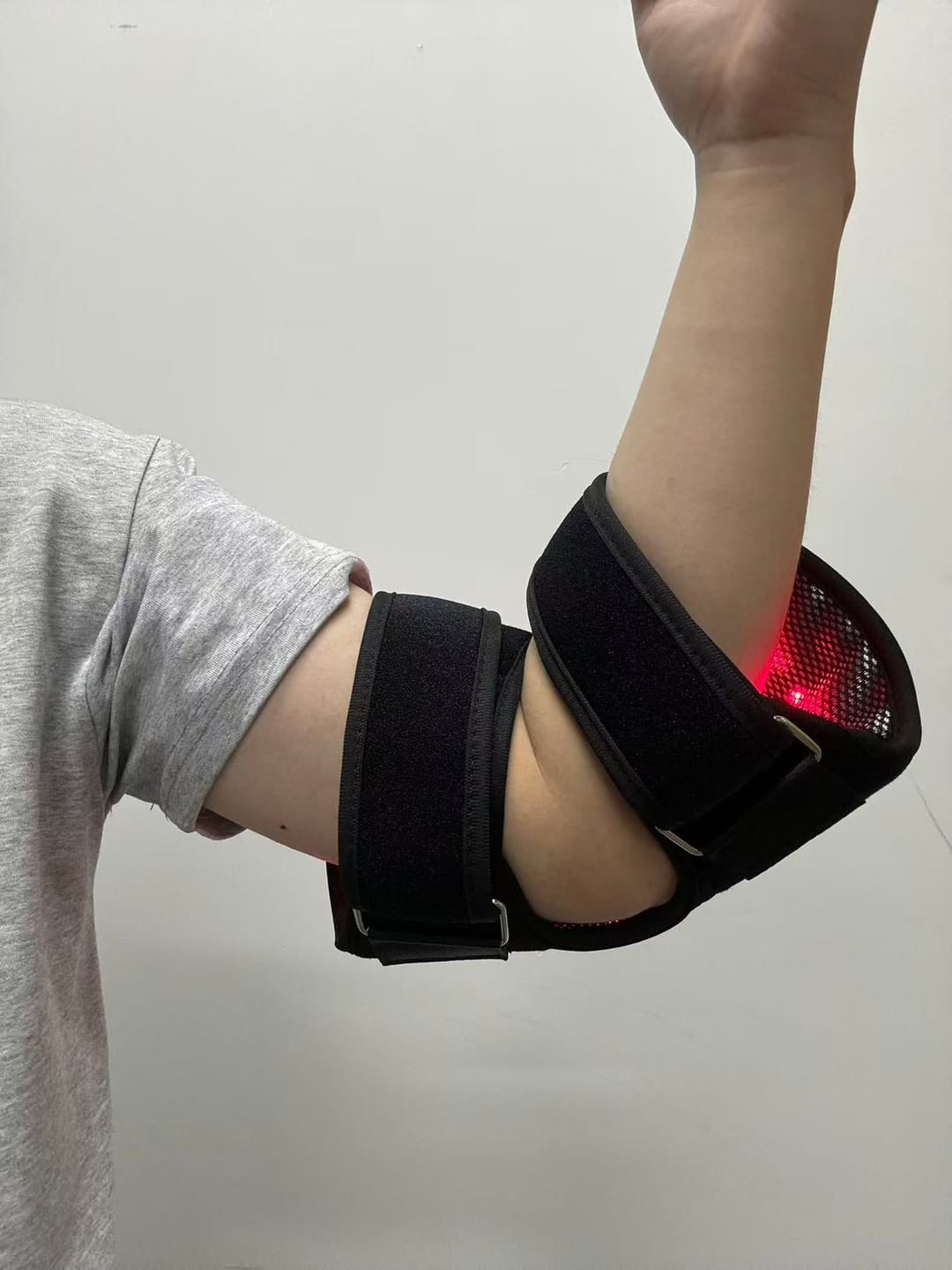 Customer photo review of Red Light Therapy Multi Joint Wrap