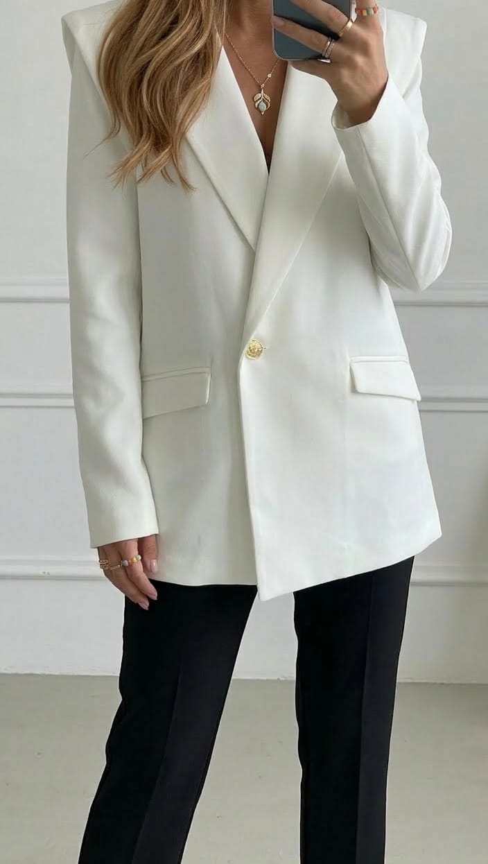 Customer photo review of Švarkas Vanesa