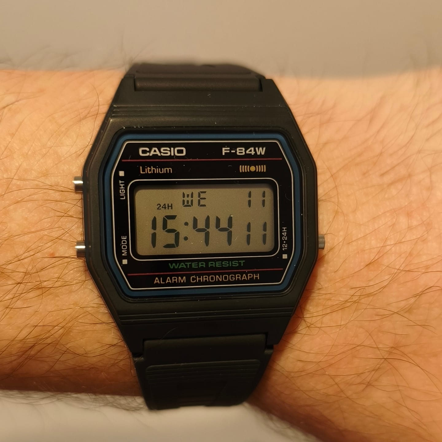 Customer photo review of Reloj Casio Vintage F-84W-1 Mercado Japonés JDM