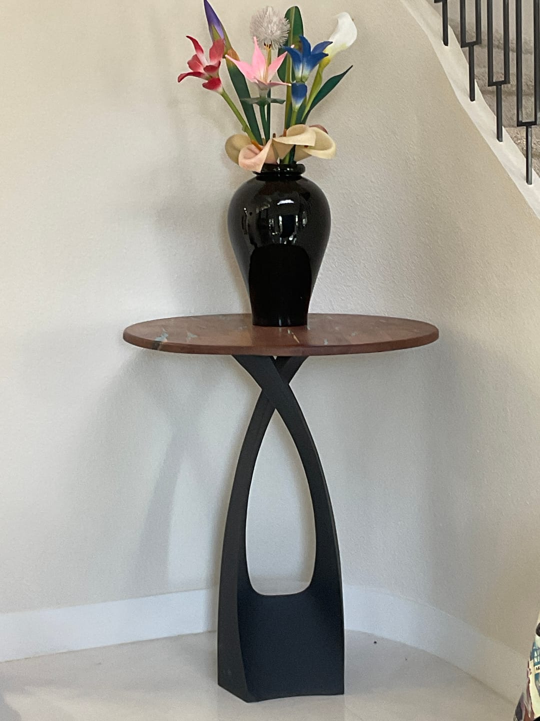 Customer photo review of Counter & Bar Table Base 616 Tulipe 40" H Industrial Furniture