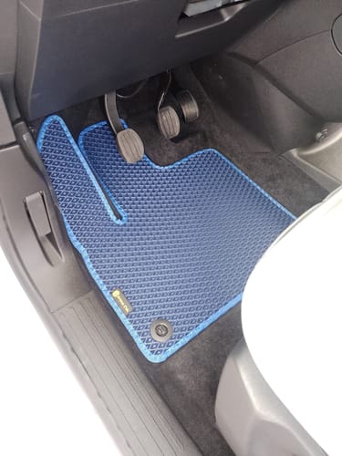 Customer photo review of Auto Fußmatten nach Maß - Komplettset