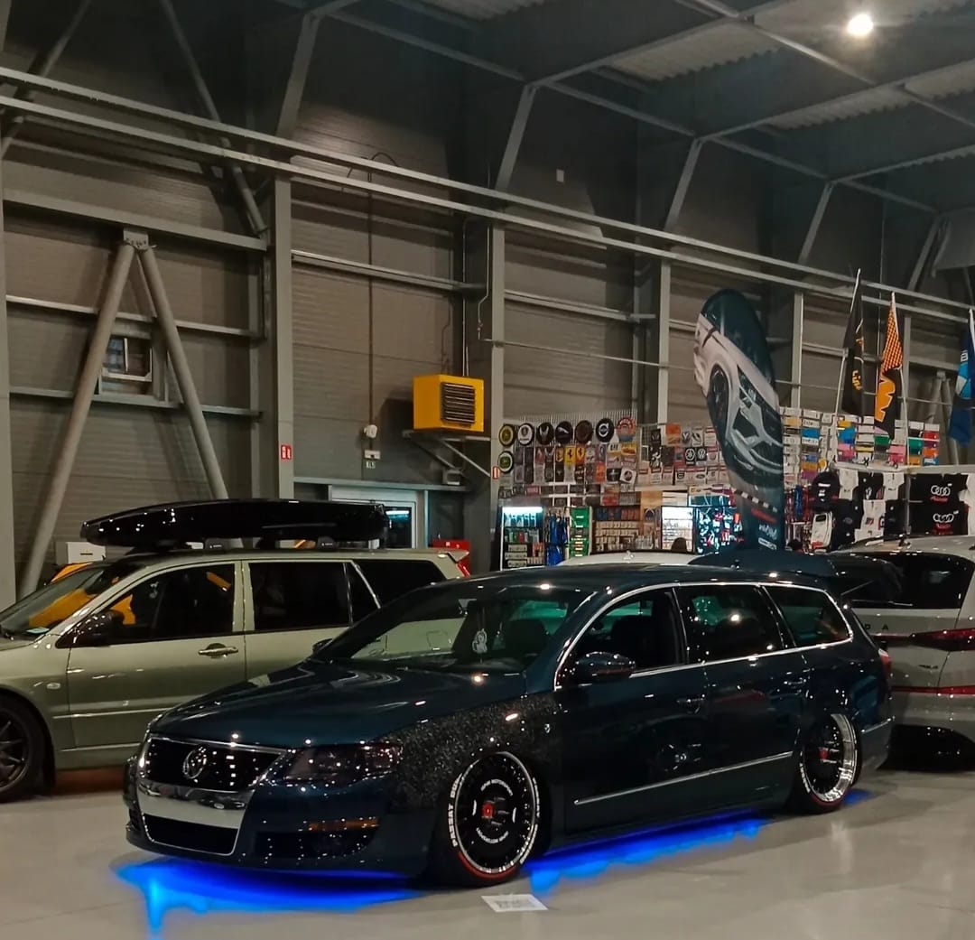 Customer photo review of ELGlow® PRO Universal Car Underglow Kit