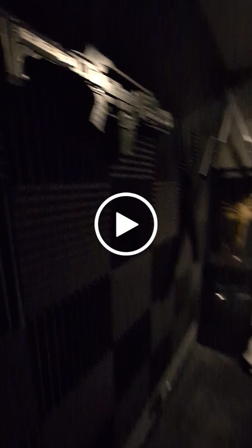 Customer video review of Alien M41A Pulse Rifle Foam Replica