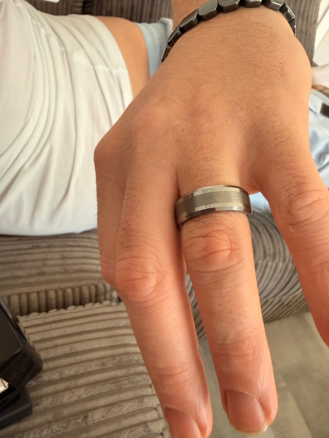 Customer photo review of Brushed 8mm Wonder Ring