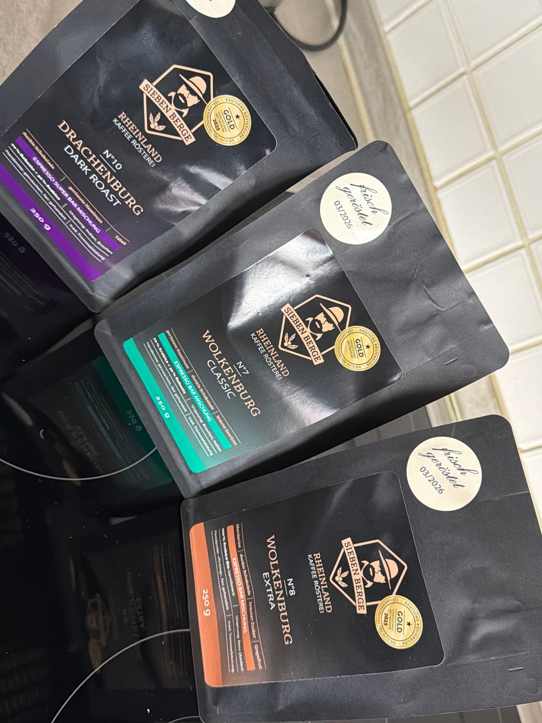 Customer photo review of Entdecke vier einzigartige Röstungen – Espresso Probierpaket 4x 250g