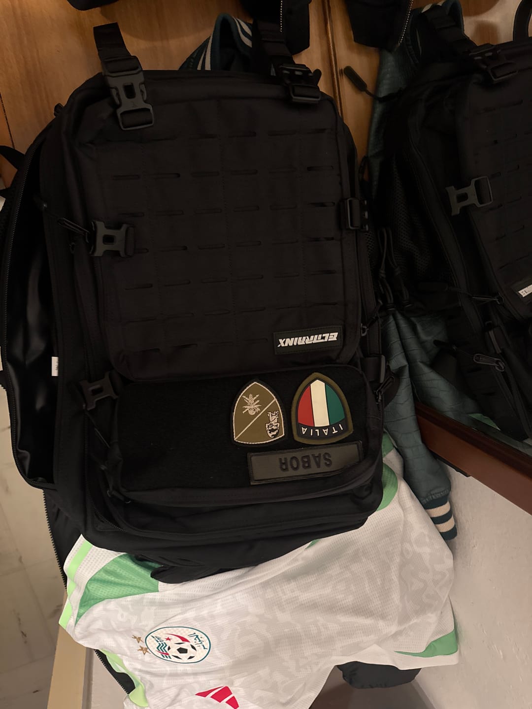 Customer photo review of Mochila Táctica V2 45L All In Negro