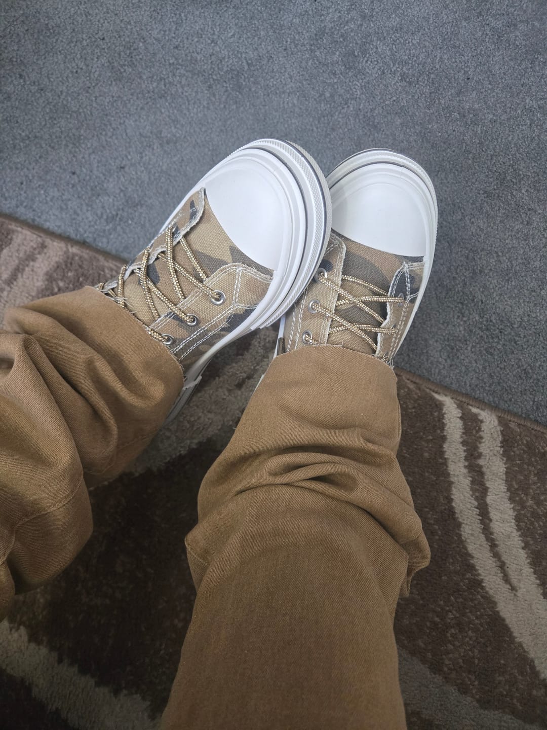 Customer photo review of Very G Sand Camo Aman Sneakers