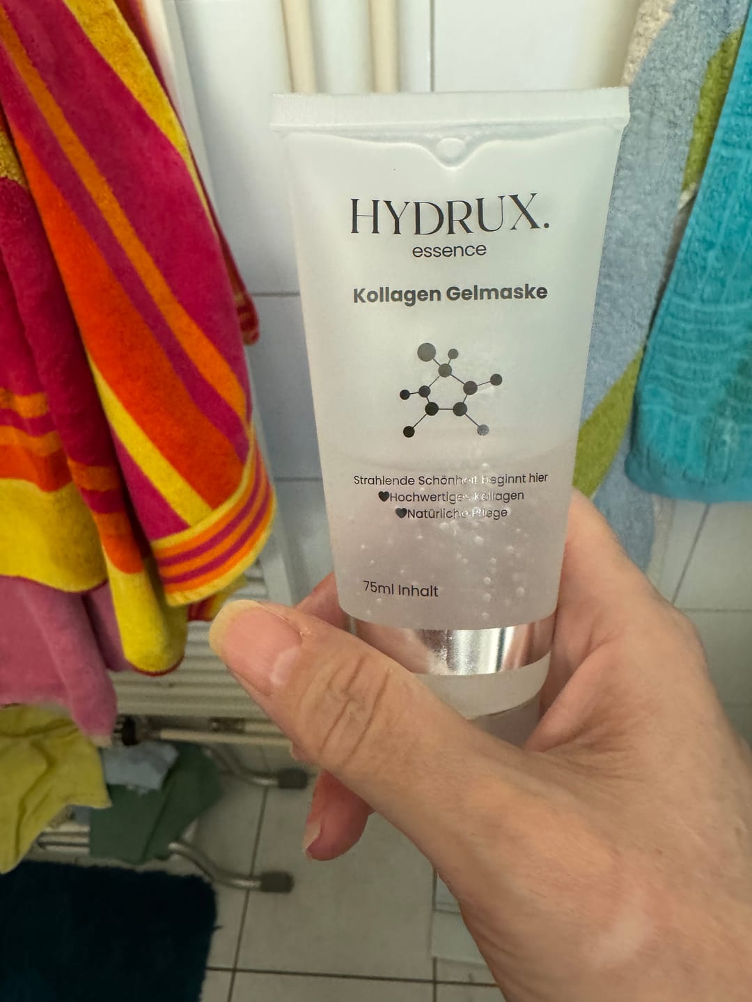 Customer photo review of Essence-Kollagen Gelmaske