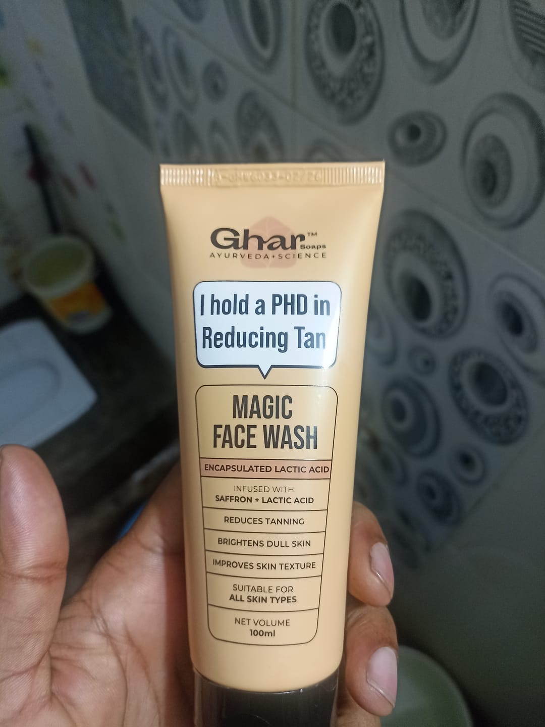 Customer photo review of Magic Face wash With Saffron and Lactic Acid