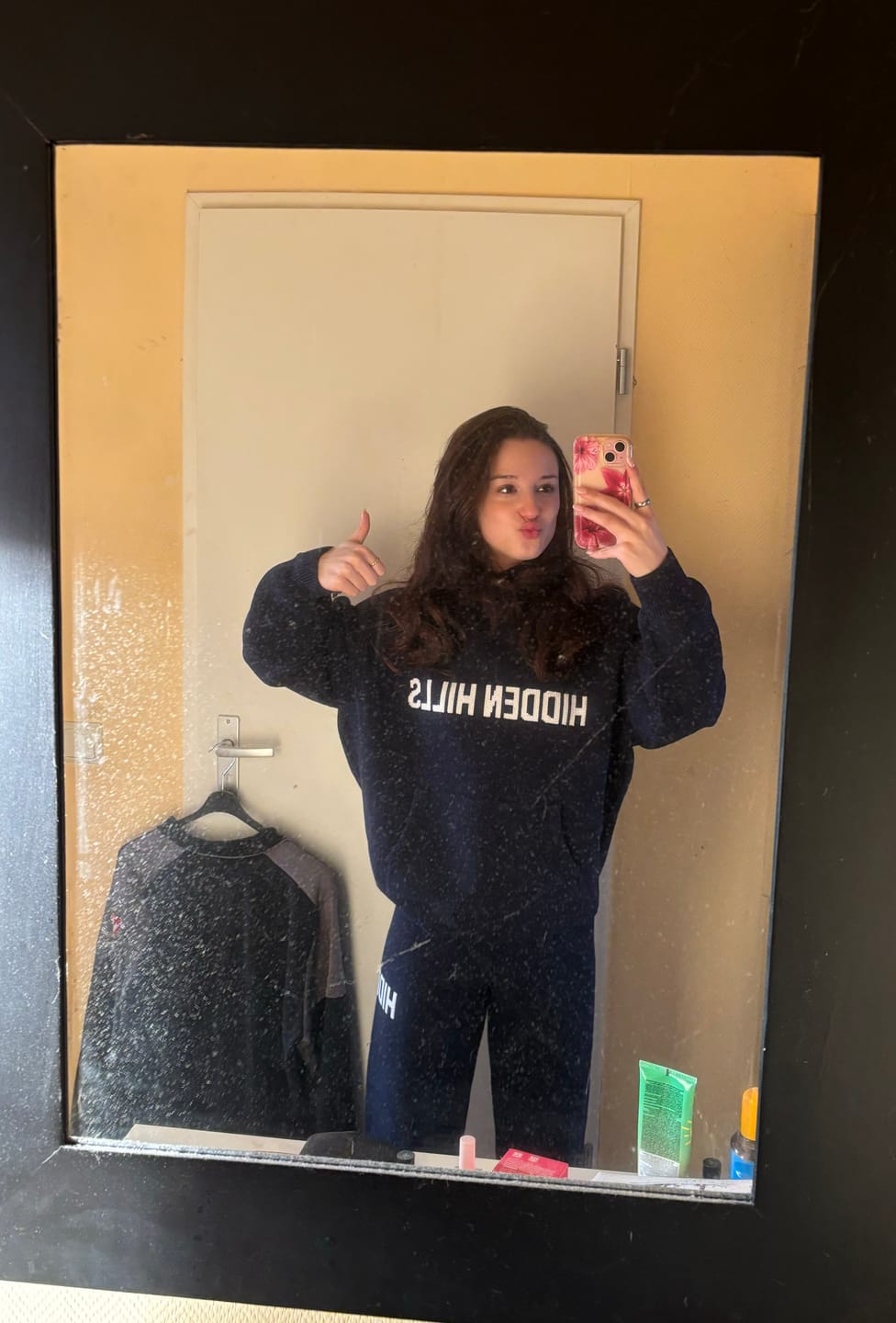 Customer photo review of KNIT SWEATPANTS NAVY V2