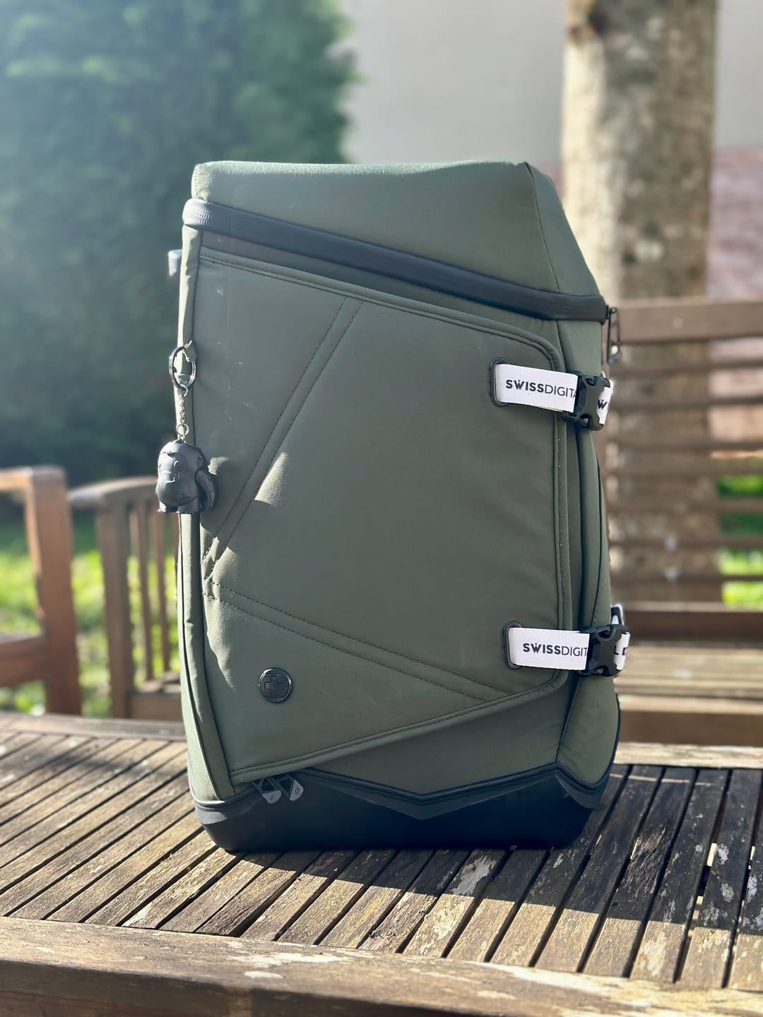 Customer photo review of SEON Dark Green L+ Backpack