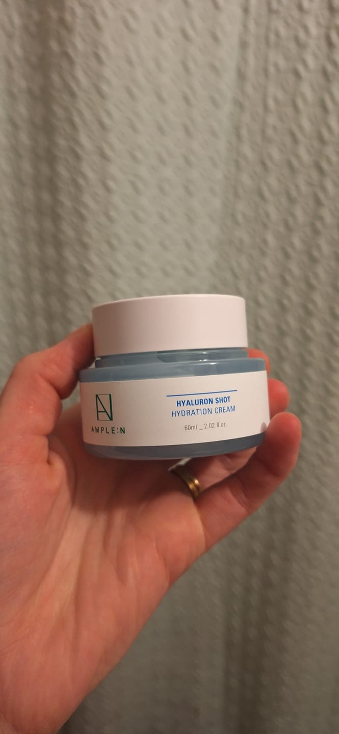 Customer photo review of Crema Facial Hidratante Antiedad AMPLEN Ácido Hialurónico 60ml