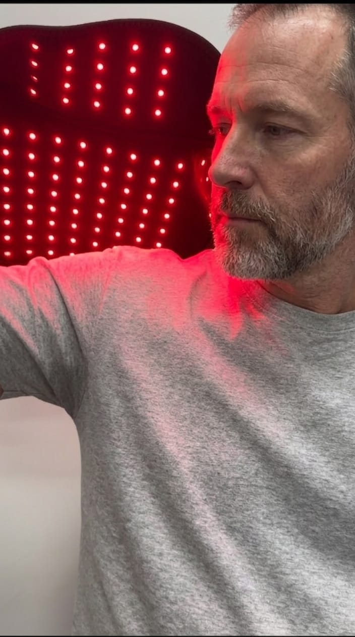 Customer photo review of Lumyhealth Red & lnfrared Light Therapy Wrap for Shoulder and Neck
