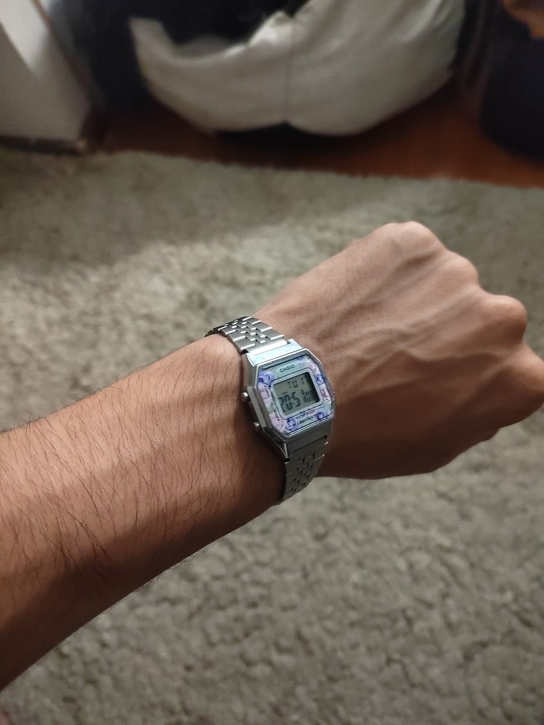 Customer photo review of Reloj Casio Vintage LA680WA-2CDF Plateado Flores