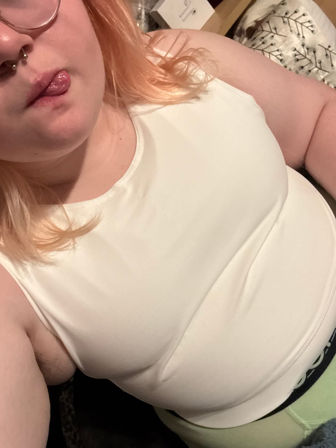 Customer photo review of Mesh Back Comfort Band Binder White