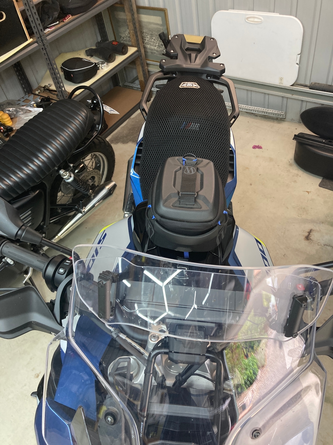 Wind Rider mesh seat cover on a BMW S 1000 XR