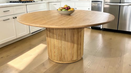 Customer photo review of Rolphin Round Wood Dining Table