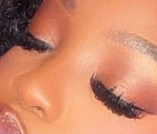 Customer photo review of Super Easy Fan Lash Extensions 0.03mm