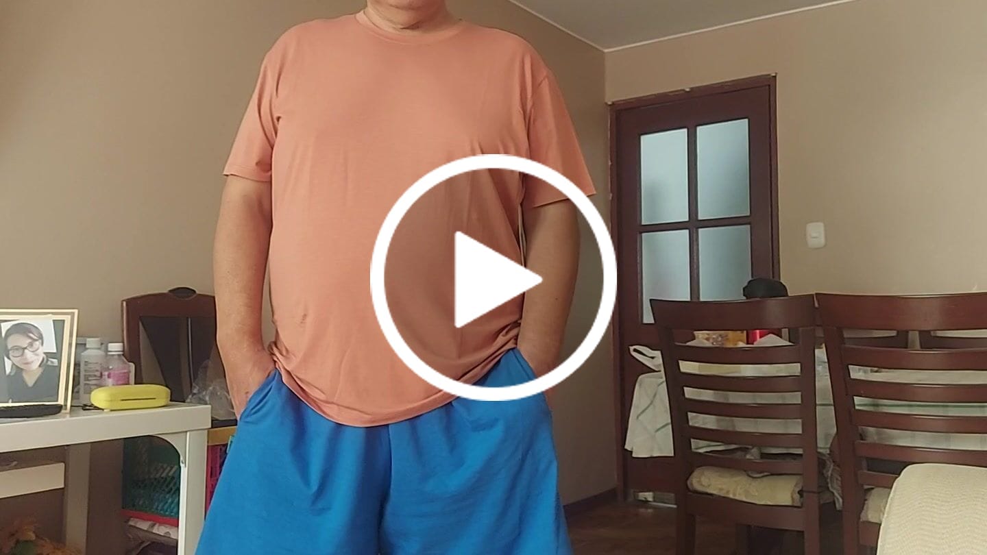 Customer video review of The Essential Tee | AlgaKnit - Black