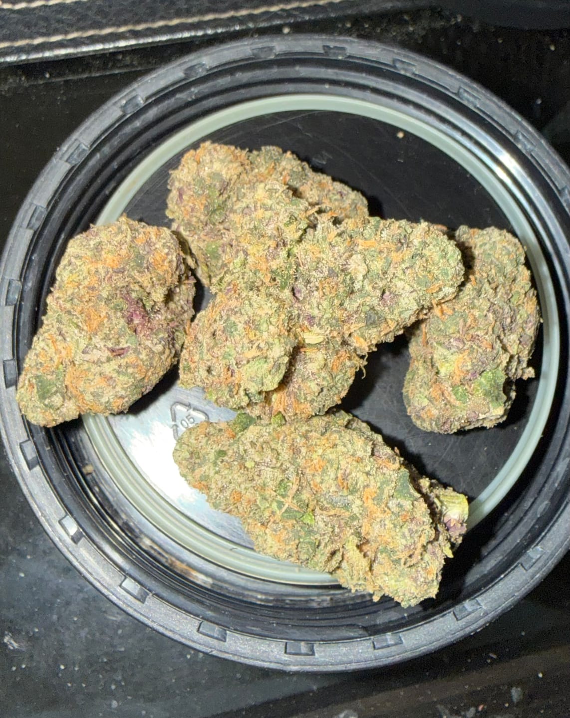 Customer photo review of Skunk