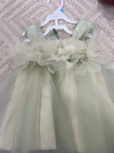 Customer photo review of Baby Flower Girl Dress Toddler Birthday Party Dress Summer Green Cake Puffy Girl Formal Dresses