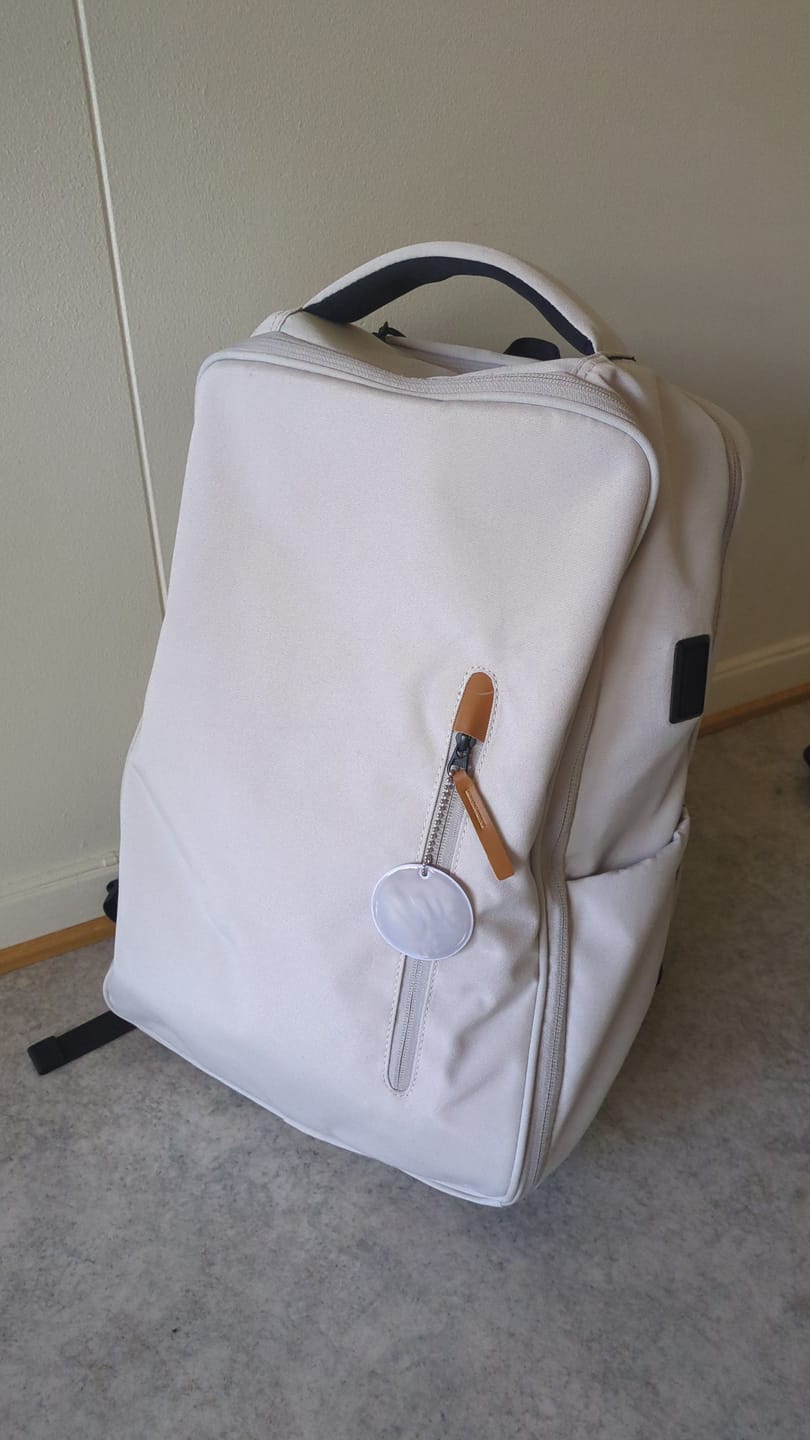 Customer photo review of Urbanity: City Commuter Oxford USB Port 17.3 inch Laptop Backpack