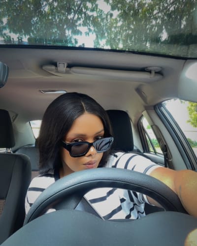 Customer photo review of JORDYN - Brazilian 4x4 Lace Wig